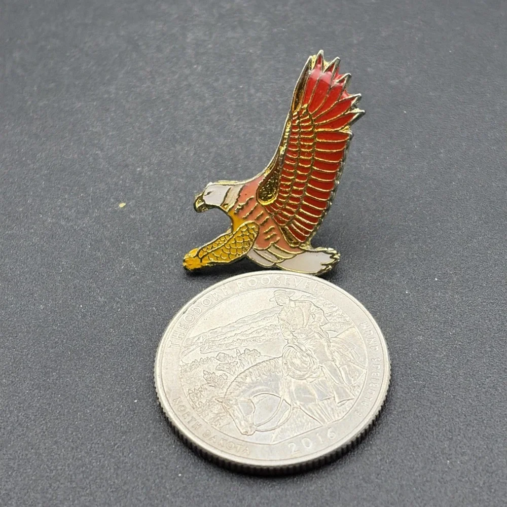 Bald Eagle‎ Bird Flying Through Air Lapel Hat Pin
